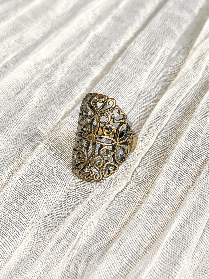 Vintage Filigree Heart Ring